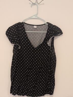 Old Navy Black Polka Dot V-Neck Ruffle Sleeve Blouse